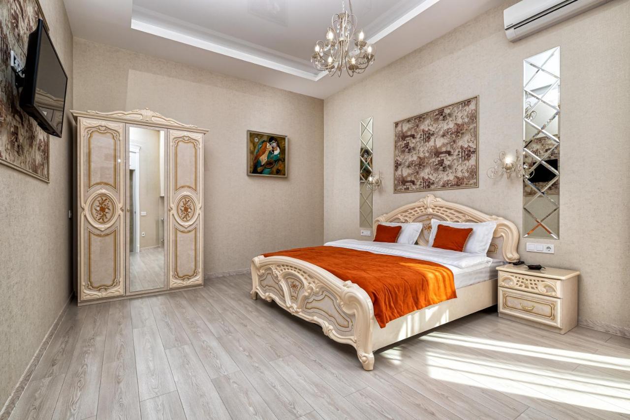 2 Bedroom Tykha Street Center With Parking Place